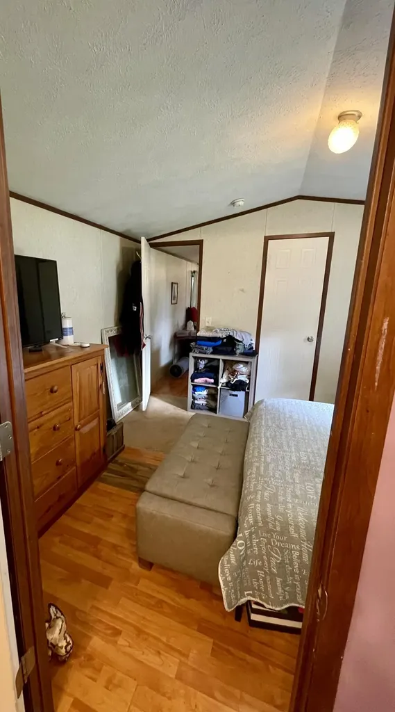 45 Lorna Lane Glenburn ME 04401