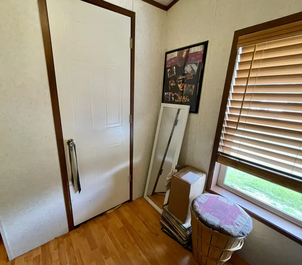 45 Lorna Lane Glenburn ME 04401