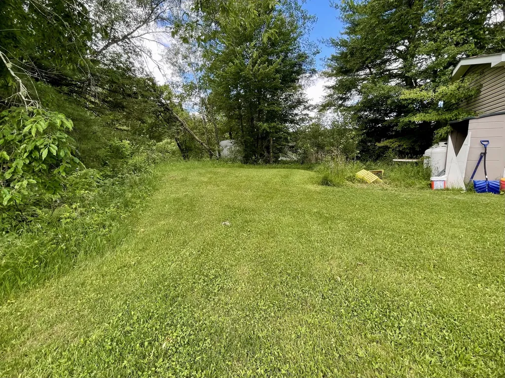 45 Lorna Lane Glenburn ME 04401
