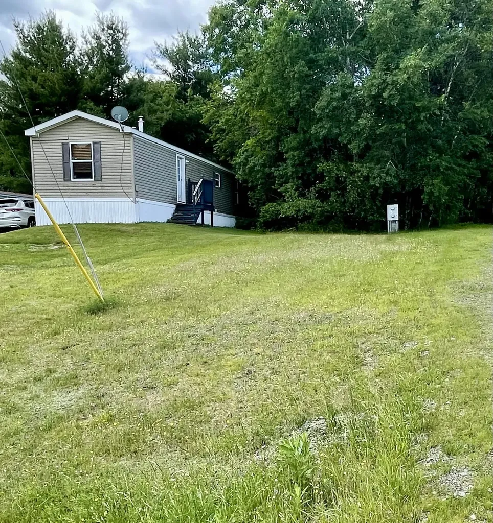 45 Lorna Lane Glenburn ME 04401