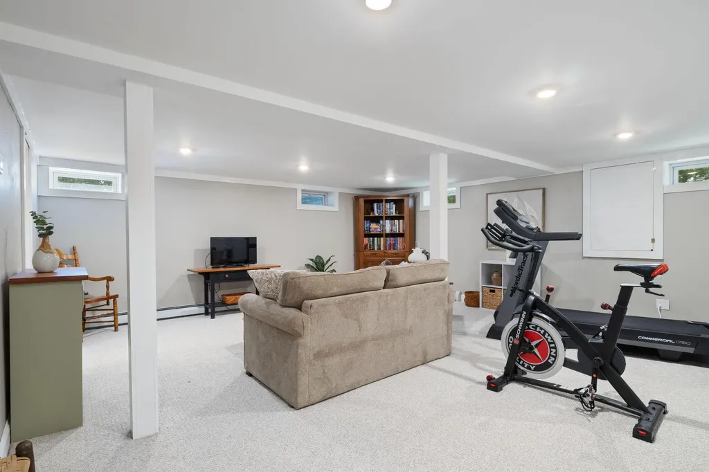5 Bayberry Lane Cape Elizabeth ME 04107