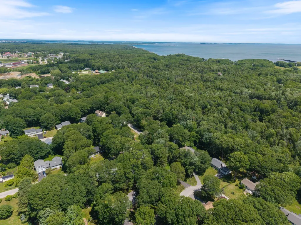 5 Bayberry Lane Cape Elizabeth ME 04107
