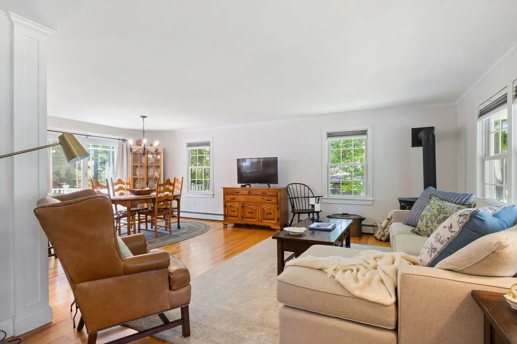 5 Bayberry Lane Cape Elizabeth ME 04107