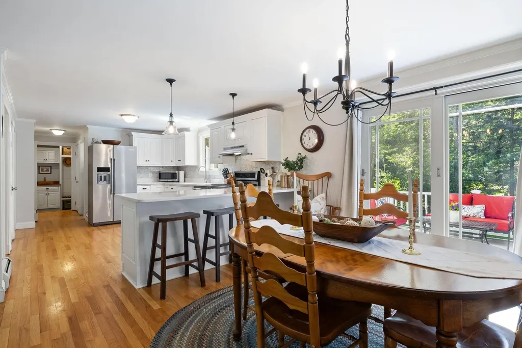 5 Bayberry Lane Cape Elizabeth ME 04107