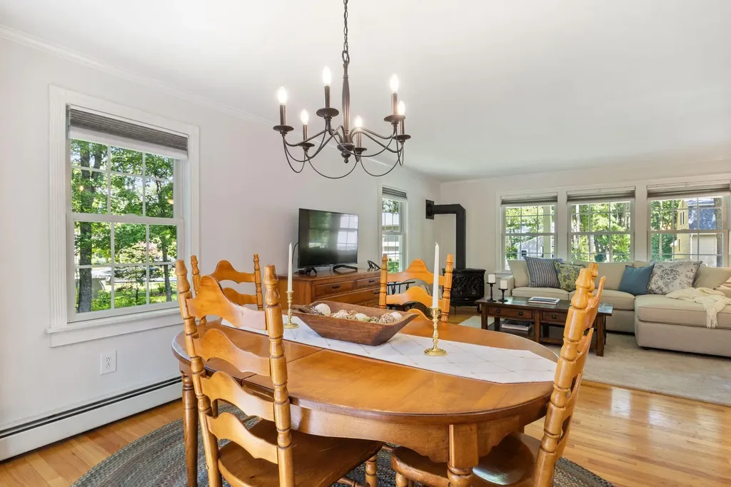 5 Bayberry Lane Cape Elizabeth ME 04107
