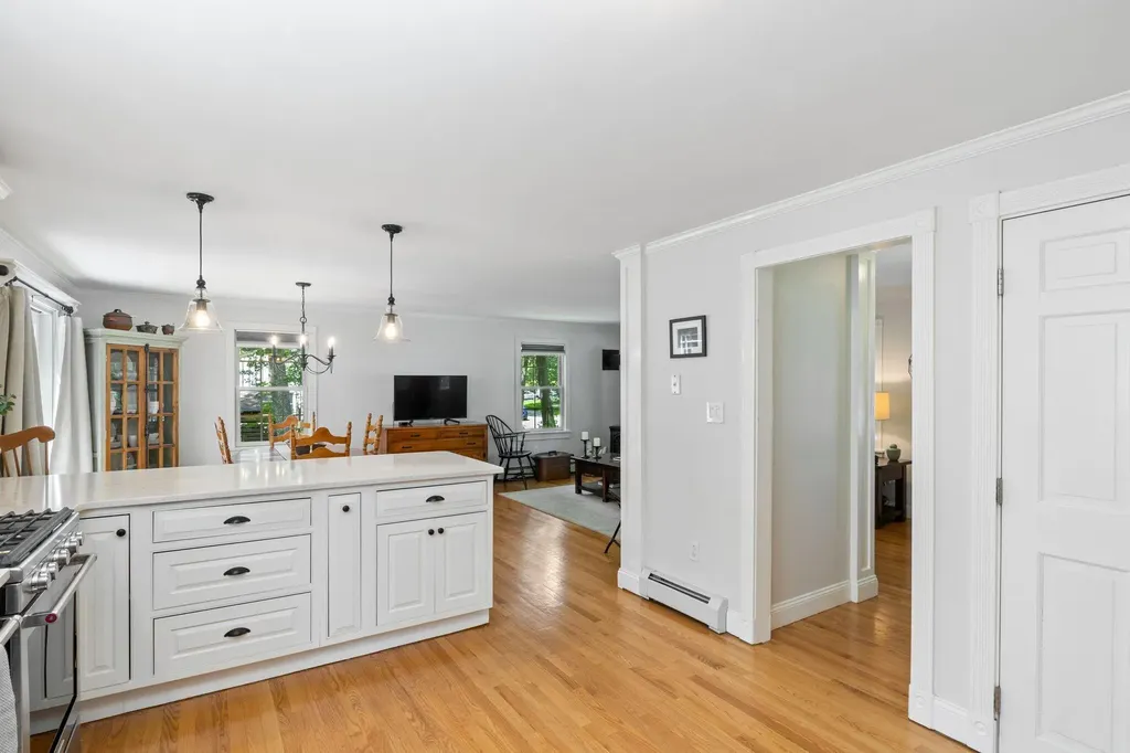 5 Bayberry Lane Cape Elizabeth ME 04107