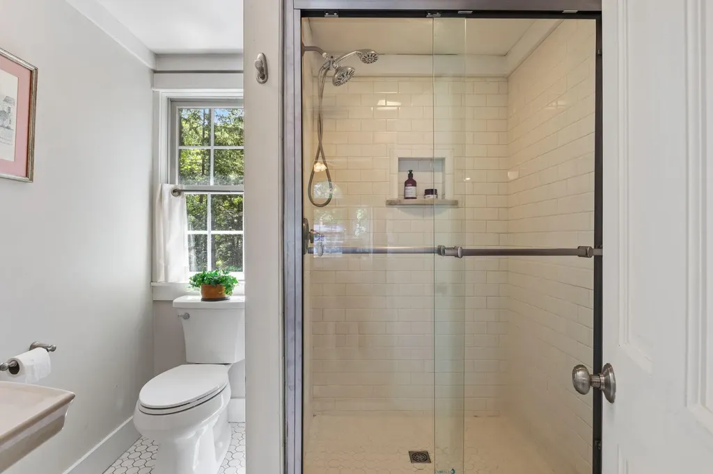 5 Bayberry Lane Cape Elizabeth ME 04107