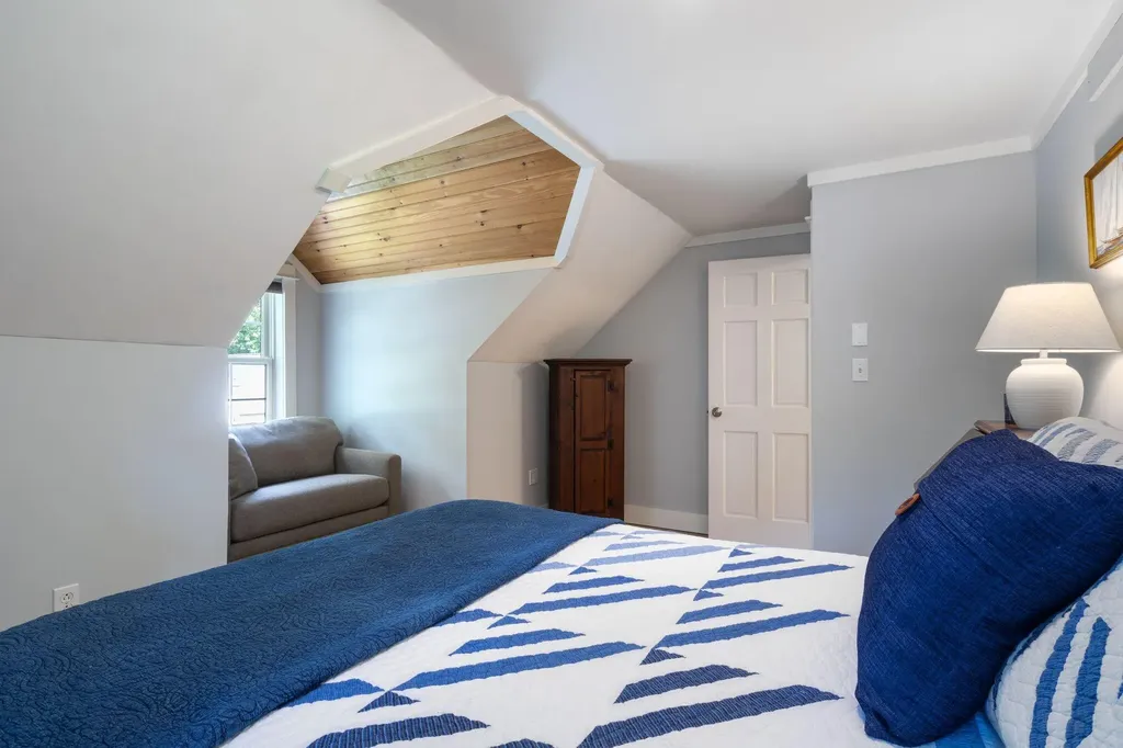 5 Bayberry Lane Cape Elizabeth ME 04107