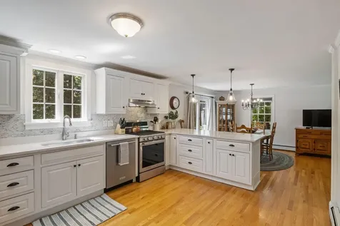 5 Bayberry Lane Cape Elizabeth ME 04107