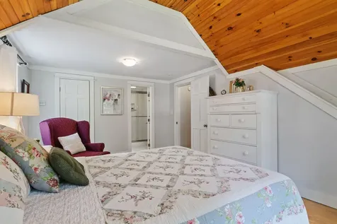 5 Bayberry Lane Cape Elizabeth ME 04107