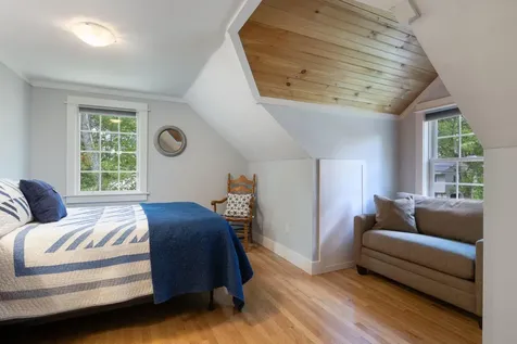 5 Bayberry Lane Cape Elizabeth ME 04107