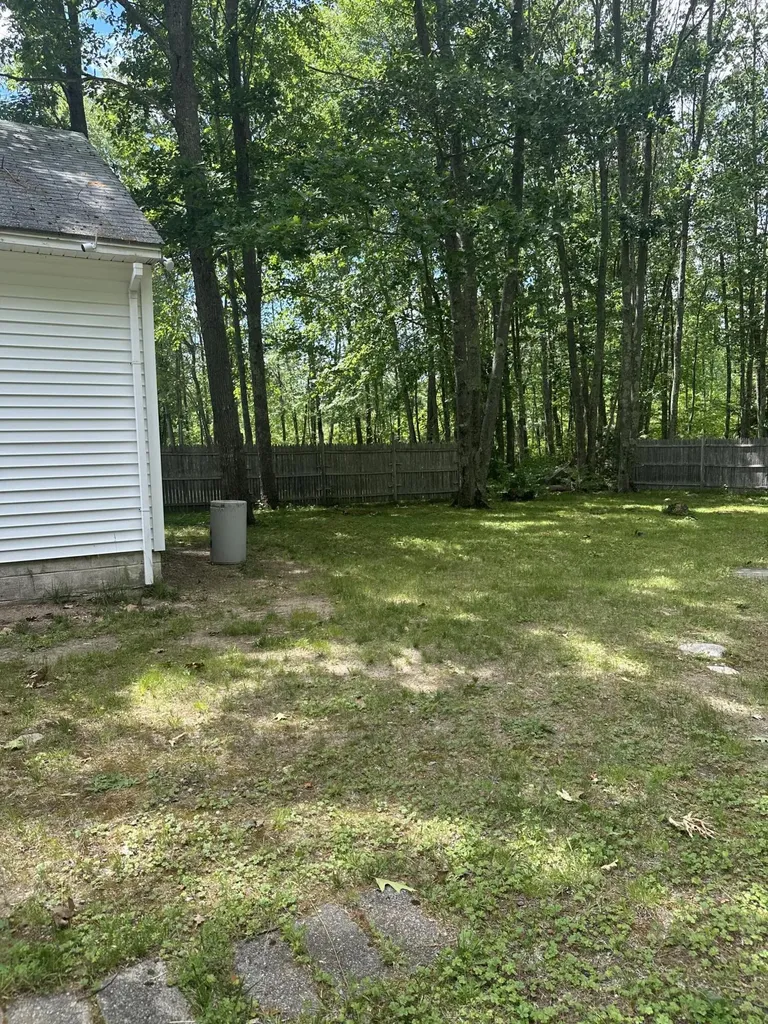 32 Pierce Avenue Sanford ME 04073
