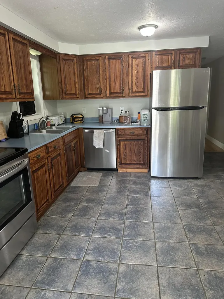 32 Pierce Avenue Sanford ME 04073