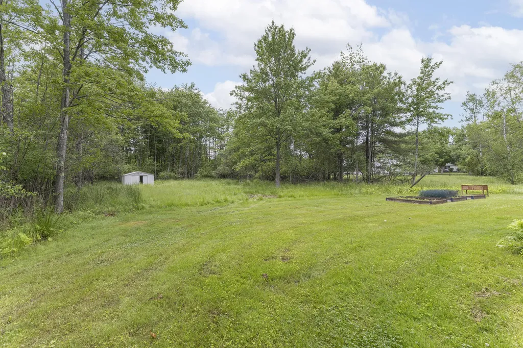 27 Gail Lane Yarmouth ME 04096