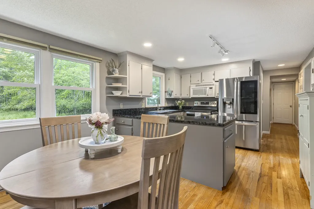 27 Gail Lane Yarmouth ME 04096