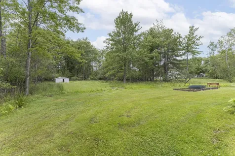 27 Gail Lane Yarmouth ME 04096