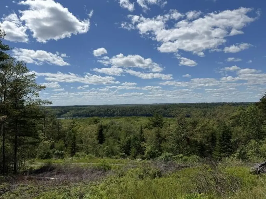 306 Cross Point Road Edgecomb ME 04556