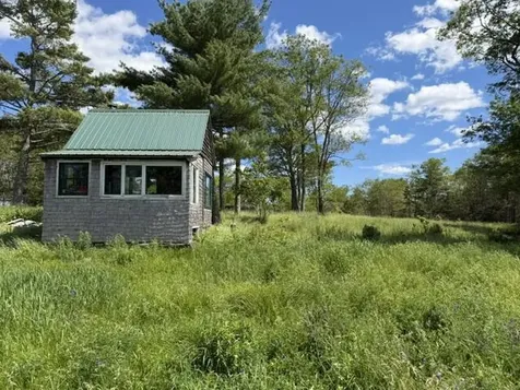 306 Cross Point Road Edgecomb ME 04556