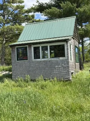 306 Cross Point Road Edgecomb ME 04556