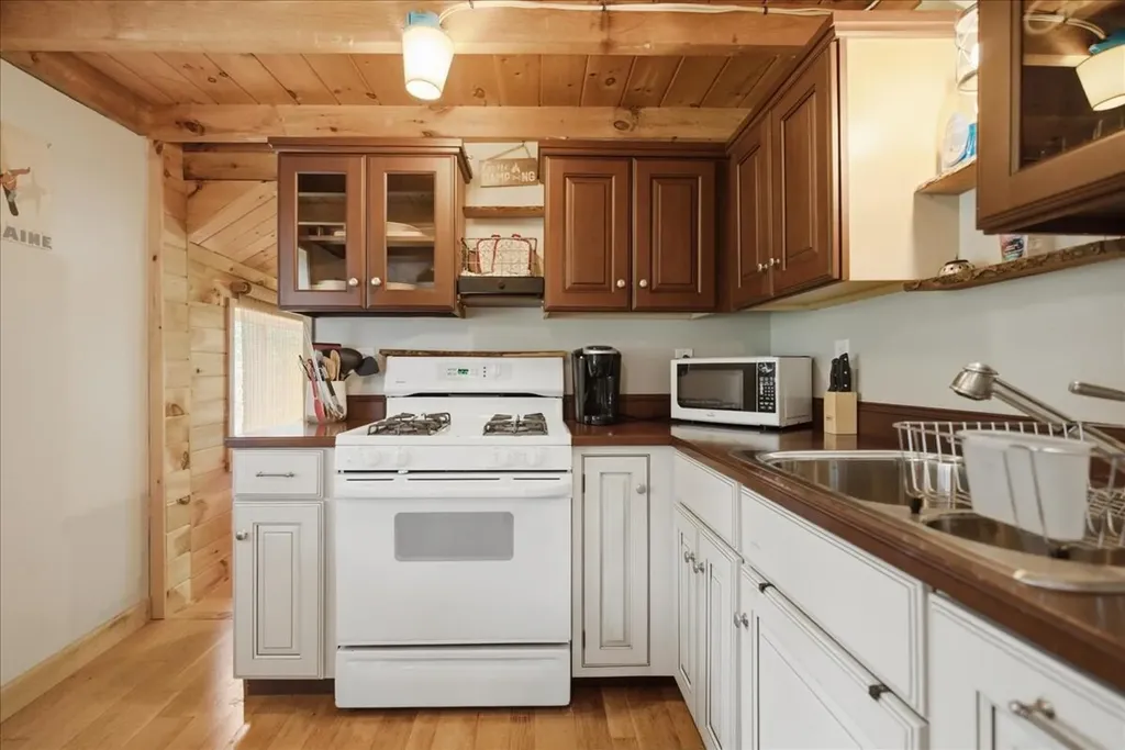 40 Shingle Mill Road New Vineyard ME 04956
