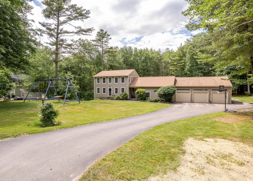 11 Merrill Road Westbrook ME 04092