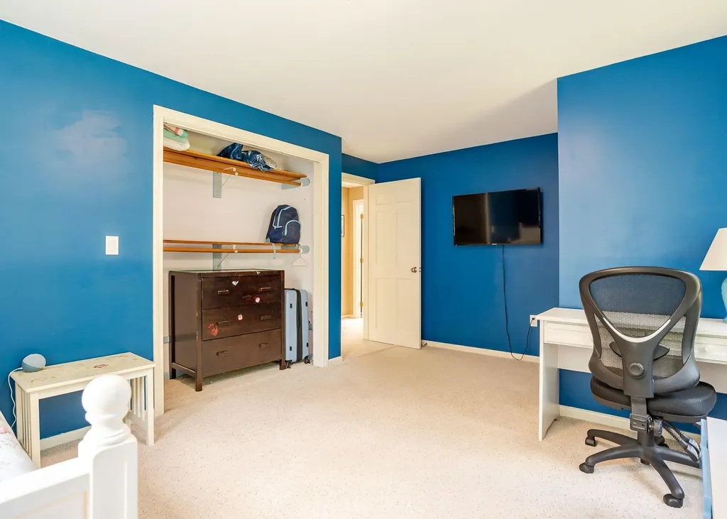 11 Merrill Road Westbrook ME 04092