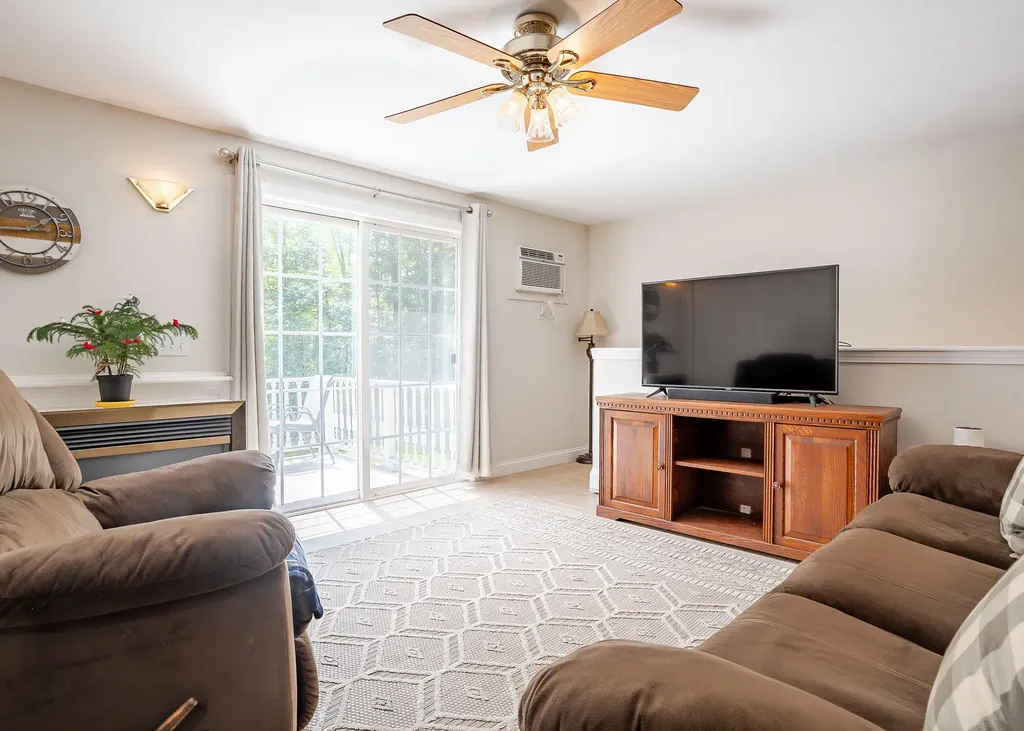 11 Merrill Road Westbrook ME 04092