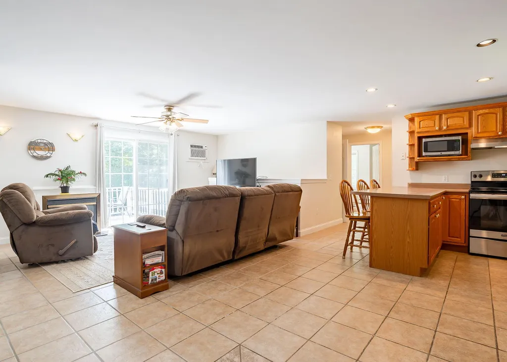 11 Merrill Road Westbrook ME 04092