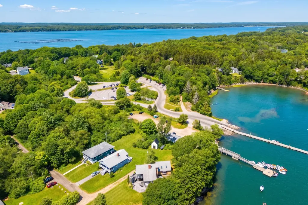 37 Webb Field Road Brunswick ME 04011
