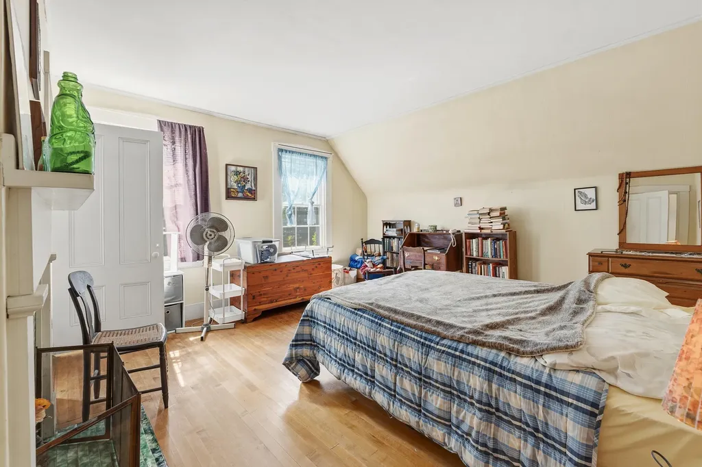 28 Chapel Street Augusta ME 04330