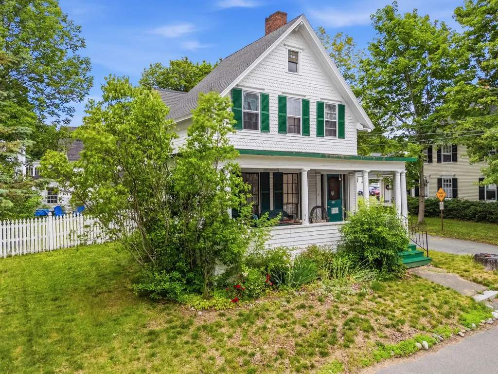 28 Chapel Street Augusta ME 04330