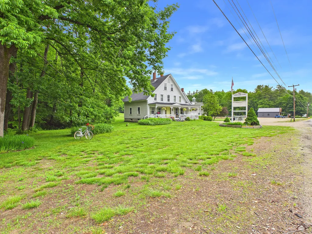 767 River Road Mexico ME 04257