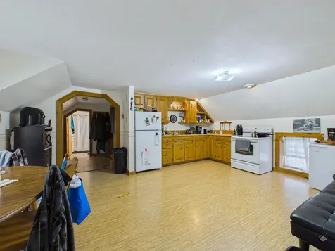 767 River Road Mexico ME 04257