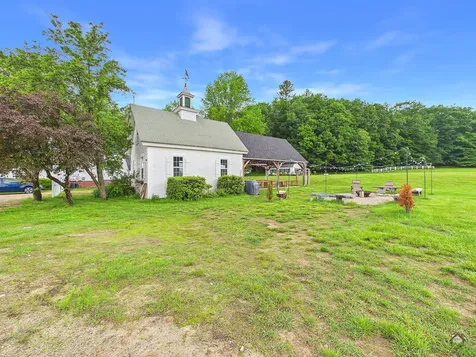 767 River Road Mexico ME 04257