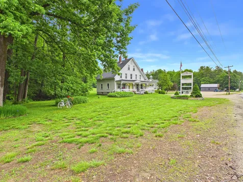 767 River Road Mexico ME 04257