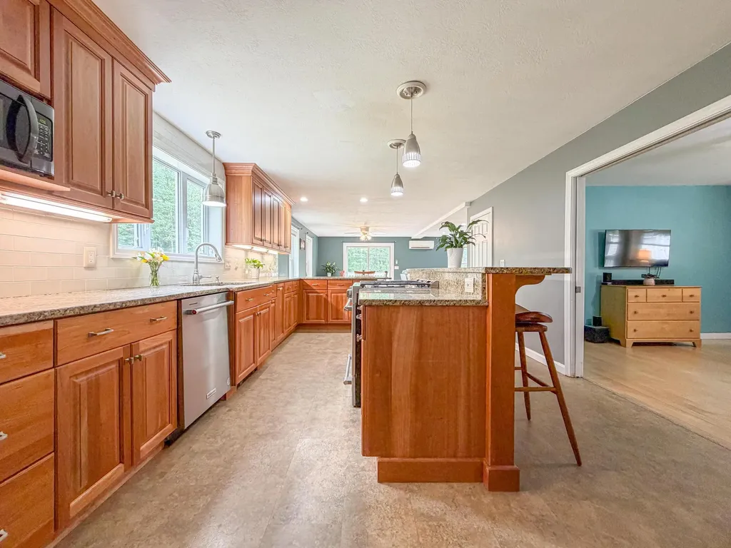 149 Town Farm Road Buxton ME 04093