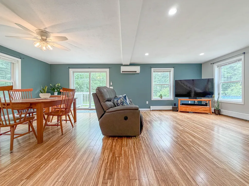 149 Town Farm Road Buxton ME 04093