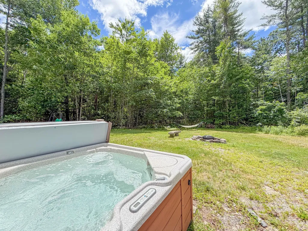 149 Town Farm Road Buxton ME 04093