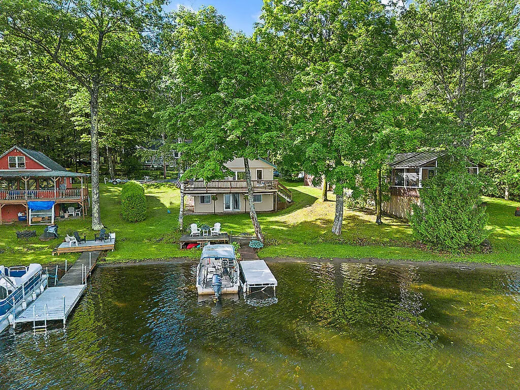 72 Cedar Village Place Oakland ME 04963