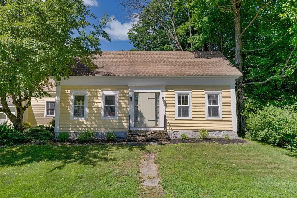 113 South Street Gorham ME 04038