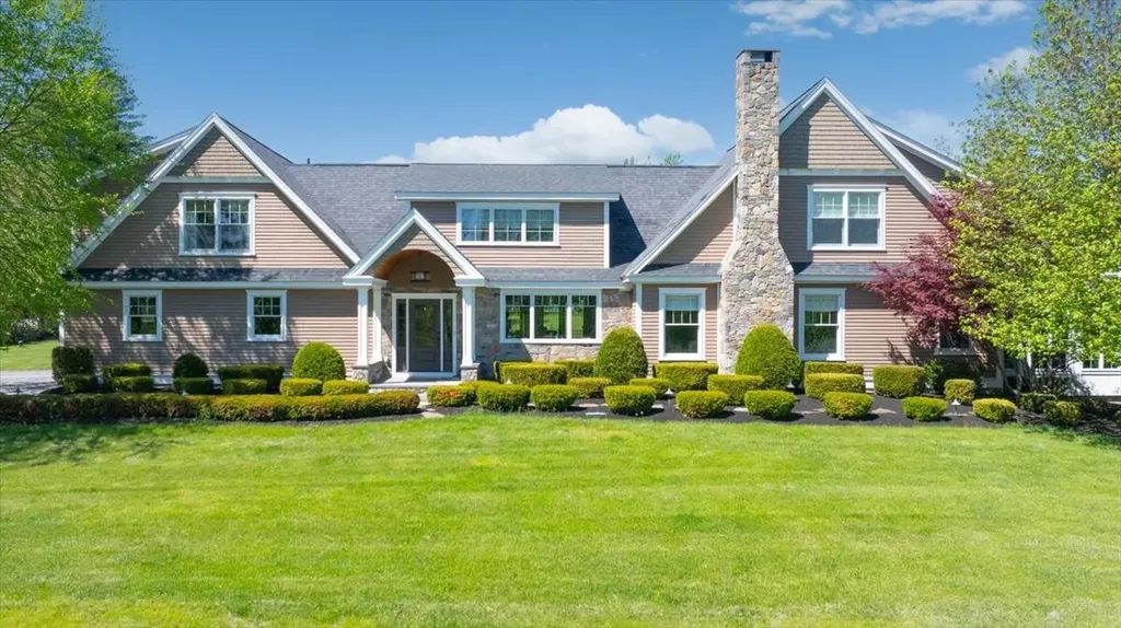 16 Eastern View Drive Turner ME 04282
