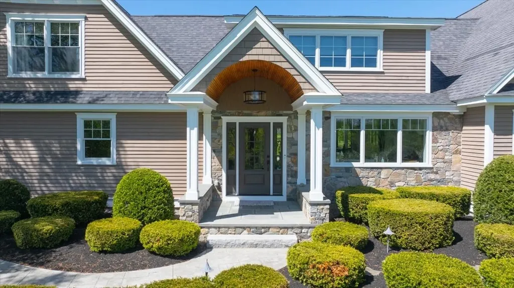 16 Eastern View Drive Turner ME 04282