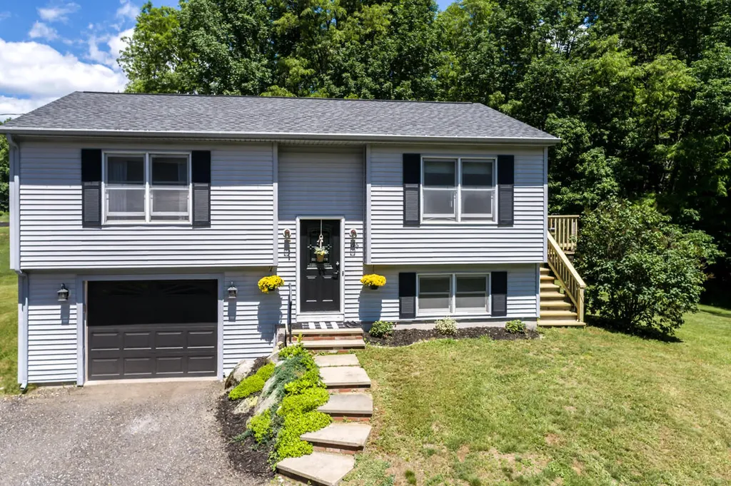 196 Holmes Road Winthrop ME 04364