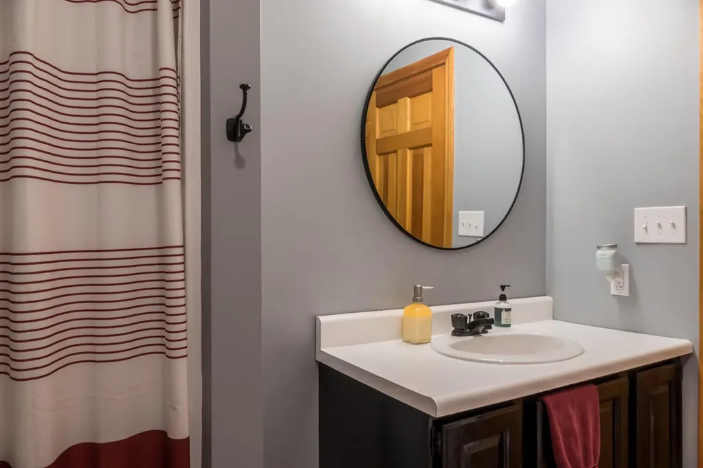 196 Holmes Road Winthrop ME 04364