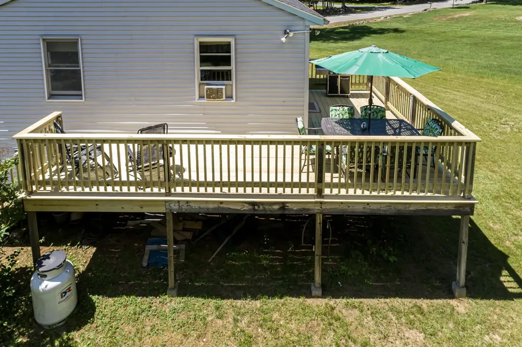 196 Holmes Road Winthrop ME 04364