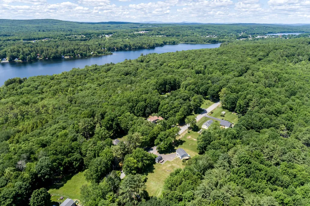 196 Holmes Road Winthrop ME 04364