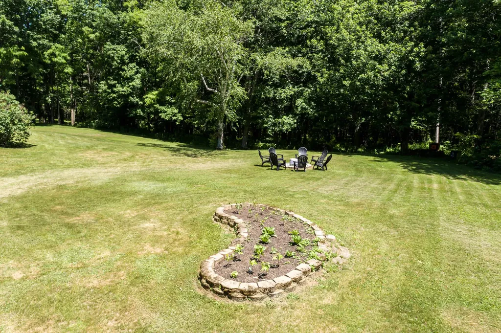 196 Holmes Road Winthrop ME 04364
