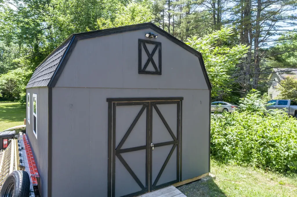 196 Holmes Road Winthrop ME 04364