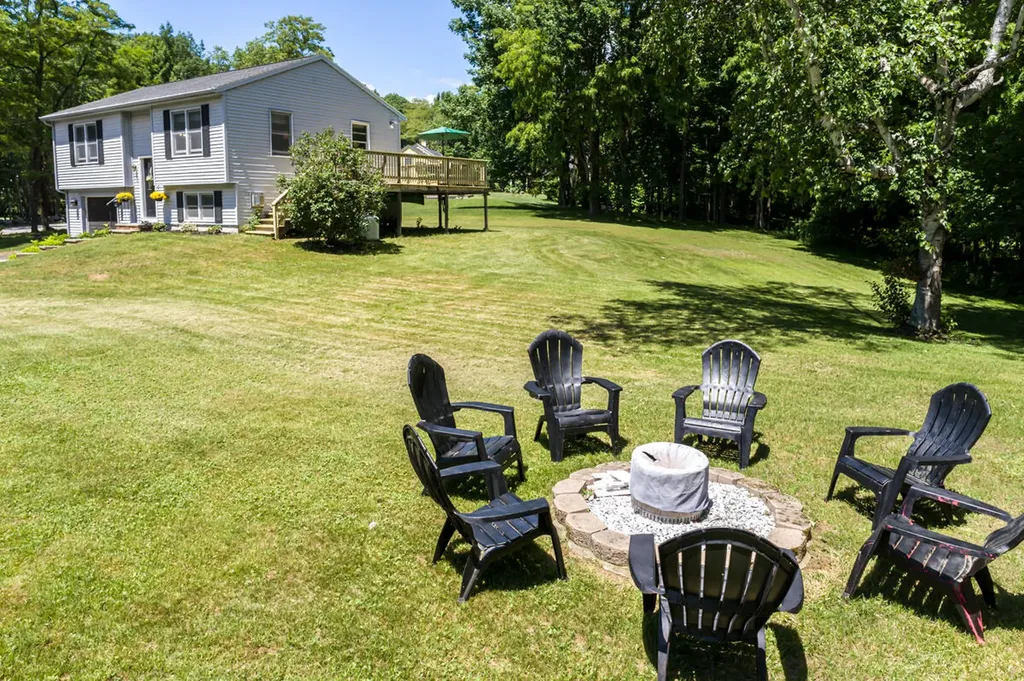 196 Holmes Road Winthrop ME 04364