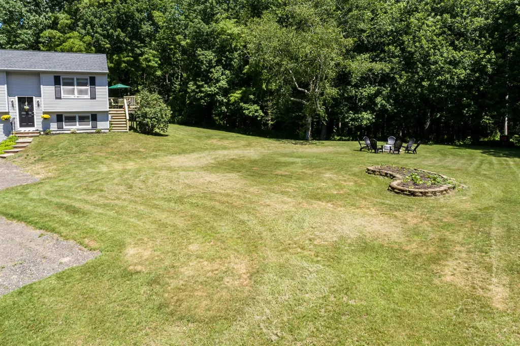 196 Holmes Road Winthrop ME 04364